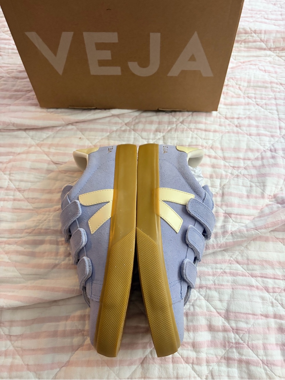NWB Rare Veja Periwinkle Blue Suede Velcro Sneakers with Gum Sole - Picture 4 of 13